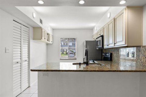 Condominio en venta en Oldsmar, Florida, 2 dormitorios, 97.83 m2 № 1901861 - foto 7