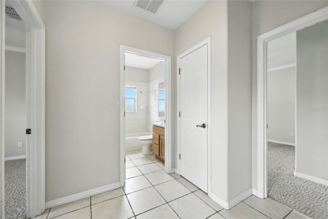 Купить виллу или дом в Киссимми, Флорида 8 комнат, 242.01м2, № 1883311 - фото 22