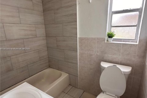 Купить коммерческую недвижимость в Майами, Флорида 116.5м2, № 1971828 - фото 6