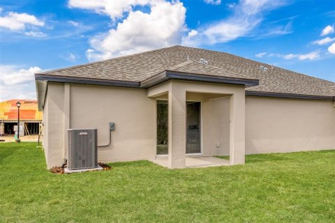 House in Lake Alfred, Florida 2 bedrooms, 106.56 sq.m. № 1612739 - photo 14