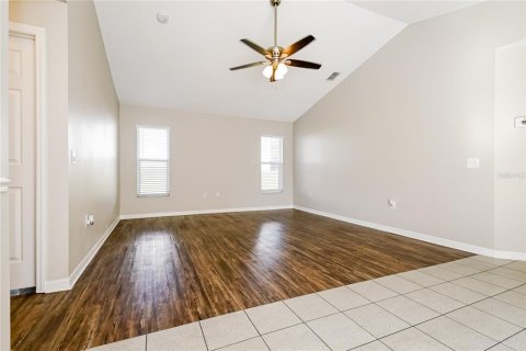 House in Lakeland, Florida 3 bedrooms, 168.62 sq.m. № 1909687 - photo 12