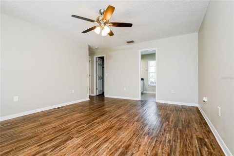 House in Lakeland, Florida 3 bedrooms, 168.62 sq.m. № 1909687 - photo 13