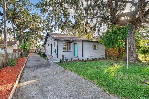 House in Daytona Beach, Florida 4 bedrooms, 136.38 sq.m. № 2104385