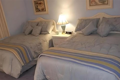 Condo in Indian Shores, Florida, 3 bedrooms  № 1554169 - photo 6