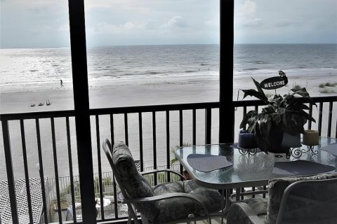 Condo in Indian Shores, Florida, 3 bedrooms  № 1554169 - photo 1