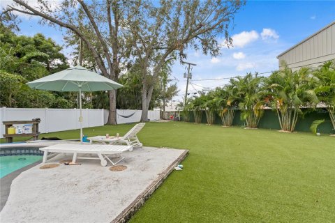 Casa en venta en Tampa, Florida, 4 dormitorios, 252.6 m2 № 1442866 - foto 11