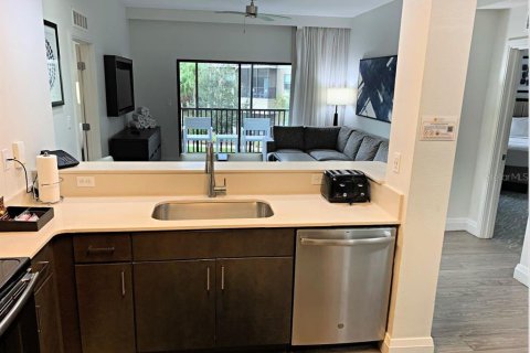 Condo in Winter Garden, Florida, 2 bedrooms № 2210028 - photo 6