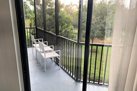 Condo in Winter Garden, Florida, 2 bedrooms № 2210028 - photo 12
