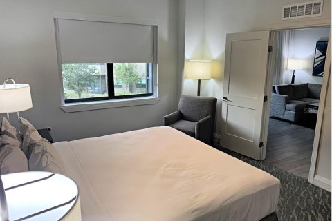 Condo in Winter Garden, Florida, 2 bedrooms № 2210028 - photo 17
