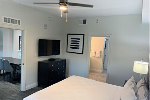 Condo in Winter Garden, Florida, 2 bedrooms № 2210028 - photo 18