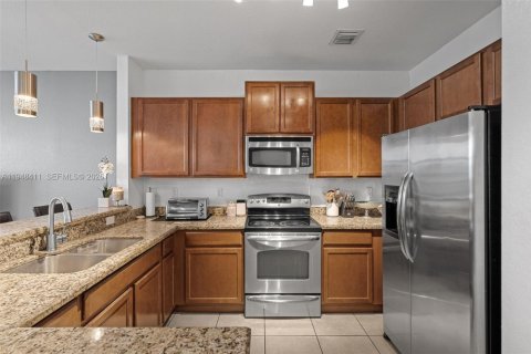 Купить таунхаус в Хомстед, Флорида 3 спальни, 177.16м2, № 2004484 - фото 9