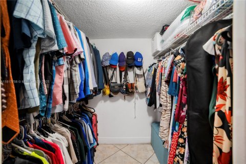 Condominio en venta en Miami, Florida, 2 dormitorios, 91.51 m2 № 1775805 - foto 17