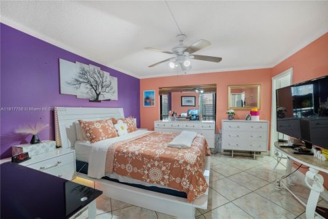 Condominio en venta en Miami, Florida, 2 dormitorios, 91.51 m2 № 1775805 - foto 16