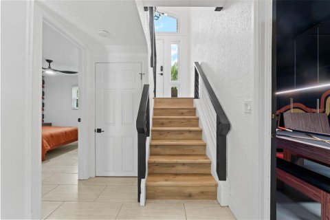 House in Clearwater, Florida 3 bedrooms, 175.4 sq.m. № 1899052 - photo 25