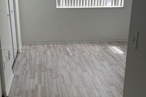 Купить кондоминиум в Дорал, Флорида 1 спальня, 69.03м2, № 1929551 - фото 11