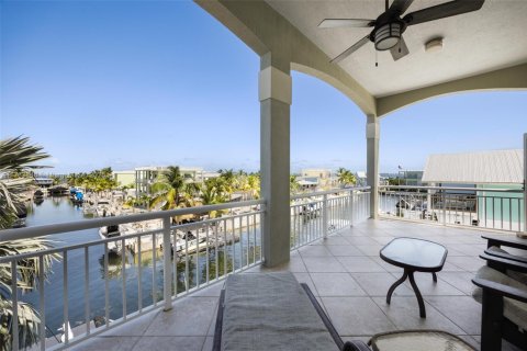 House in Key Largo, Florida 4 bedrooms, 297.1 sq.m. № 1863520 - photo 13