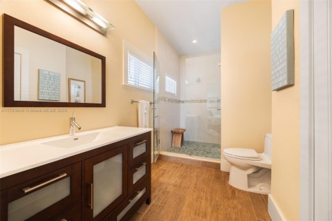 House in Key Largo, Florida 4 bedrooms, 297.1 sq.m. № 1863520 - photo 21