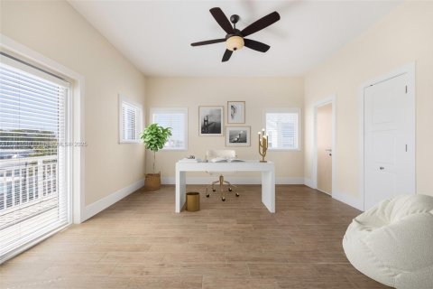 House in Key Largo, Florida 4 bedrooms, 297.1 sq.m. № 1863520 - photo 17