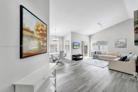 Villa ou maison à vendre à Davie, Floride: 3 chambres, 122.45 m2 № 1933579 - photo 18