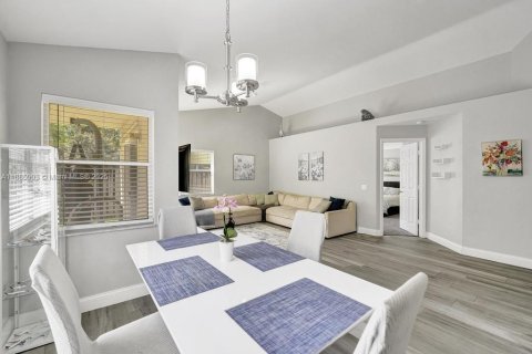 Villa ou maison à vendre à Davie, Floride: 3 chambres, 122.45 m2 № 1933579 - photo 13