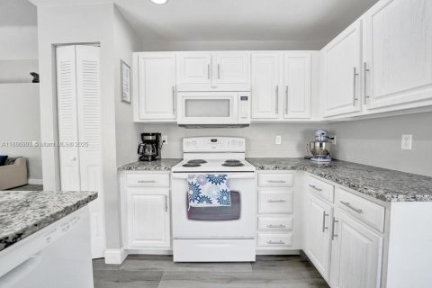 Villa ou maison à vendre à Davie, Floride: 3 chambres, 122.45 m2 № 1933579 - photo 7