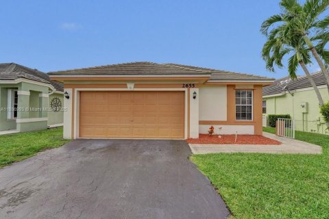 Villa ou maison à vendre à Davie, Floride: 3 chambres, 122.45 m2 № 1933579 - photo 1