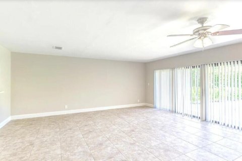 Townhouse in Boca Raton, Florida 3 bedrooms, 1847.83 sq.m. № 2399997 - photo 4