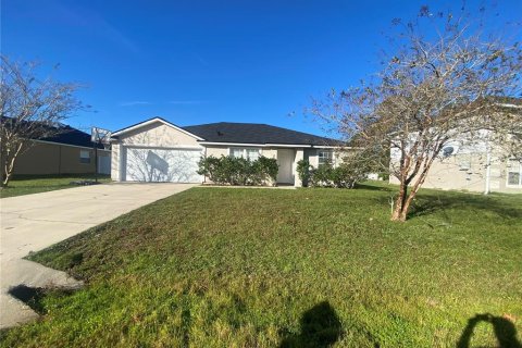 Casa en alquiler en Palm Coast, Florida, 4 dormitorios, 137.03 m2 № 1918768 - foto 1