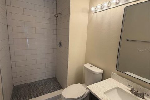 Condominio en alquiler en Orlando, Florida, 2 dormitorios, 94.11 m2 № 2341797 - foto 4