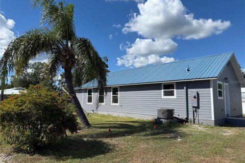 House in Arcadia, Florida 3 bedrooms, 99.41 sq.m. № 2155791 - photo 3