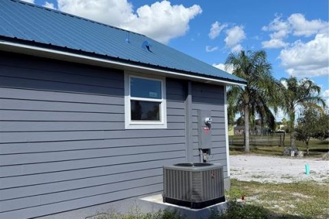 House in Arcadia, Florida 3 bedrooms, 99.41 sq.m. № 2155791 - photo 5