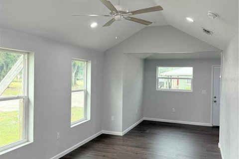 House in Arcadia, Florida 3 bedrooms, 99.41 sq.m. № 2155791 - photo 6