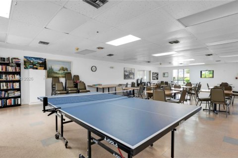 Condo in Miami, Florida, 1 bedroom № 2170106 - photo 25