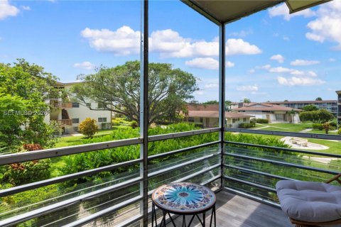Condo in Miami, Florida, 1 bedroom № 2170106 - photo 20