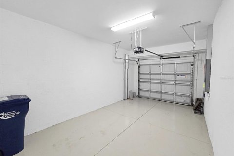 Снять в аренду таунхаус в Лейквуд Ранч, Флорида 5 комнат, 178.84м2, № 1879517 - фото 20