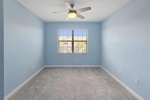 Townhouse in Lakewood Ranch, Florida 3 bedrooms, 178.84 sq.m. № 1879517 - photo 13