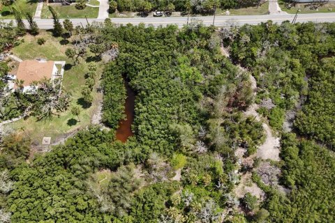 Land in New Port Richey, Florida № 2156307