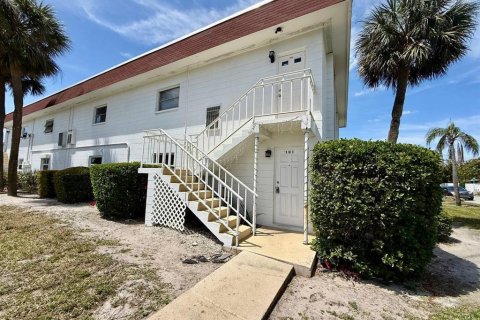 Condo à Saint Petersburg, Floride, 2 chambres № 2390953