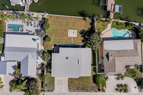 House in North Redington Beach, Florida 2 bedrooms, 134.15 sq.m. № 1724141 - photo 6