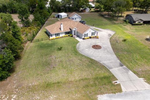 House in Ocala, Florida 3 bedrooms, 199.18 sq.m. № 2394420 - photo 5