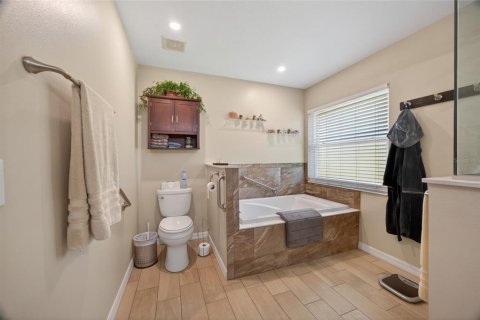 House in Ocala, Florida 3 bedrooms, 199.18 sq.m. № 2394420 - photo 17