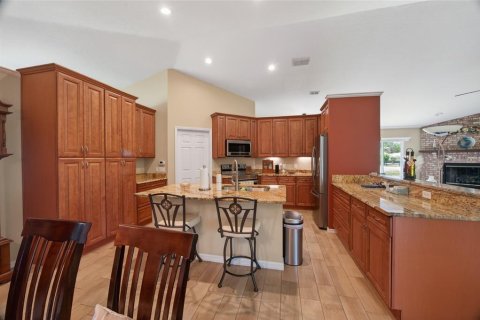 House in Ocala, Florida 3 bedrooms, 199.18 sq.m. № 2394420 - photo 18
