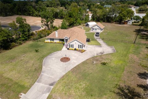 House in Ocala, Florida 3 bedrooms, 199.18 sq.m. № 2394420 - photo 6