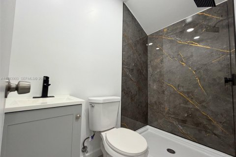 Снять в аренду коммерческую недвижимость в Майами, Флорида 18.58м2, № 2045446 - фото 14