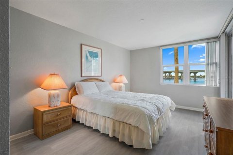 Copropriété à vendre à Saint Petersburg, Floride: 2 chambres, 99.87 m2 № 1143427 - photo 14