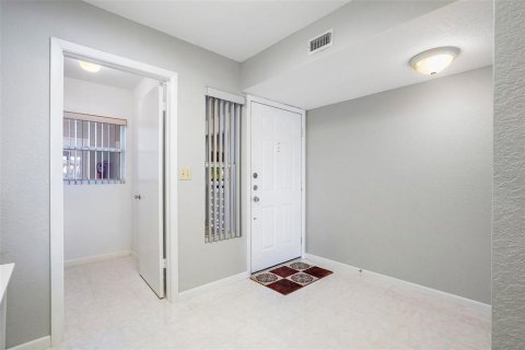 Copropriété à vendre à Saint Petersburg, Floride: 2 chambres, 99.87 m2 № 1143427 - photo 24