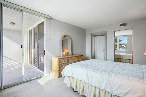 Copropriété à vendre à Saint Petersburg, Floride: 2 chambres, 99.87 m2 № 1143427 - photo 16