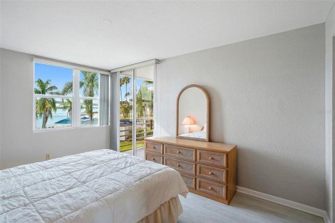 Copropriété à vendre à Saint Petersburg, Floride: 2 chambres, 99.87 m2 № 1143427 - photo 15