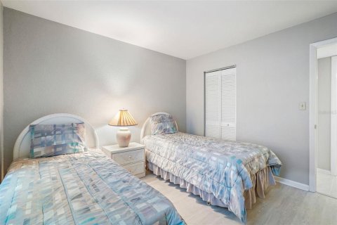 Copropriété à vendre à Saint Petersburg, Floride: 2 chambres, 99.87 m2 № 1143427 - photo 21