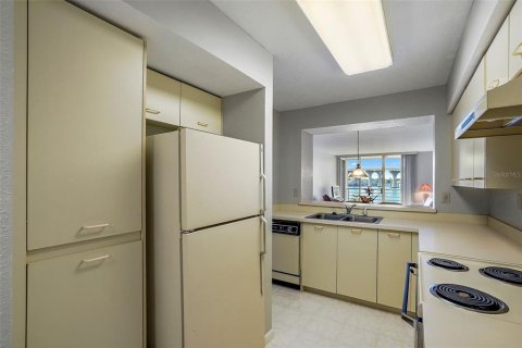 Copropriété à vendre à Saint Petersburg, Floride: 2 chambres, 99.87 m2 № 1143427 - photo 6